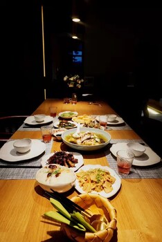 zhangjiajie waterfront huajian inn