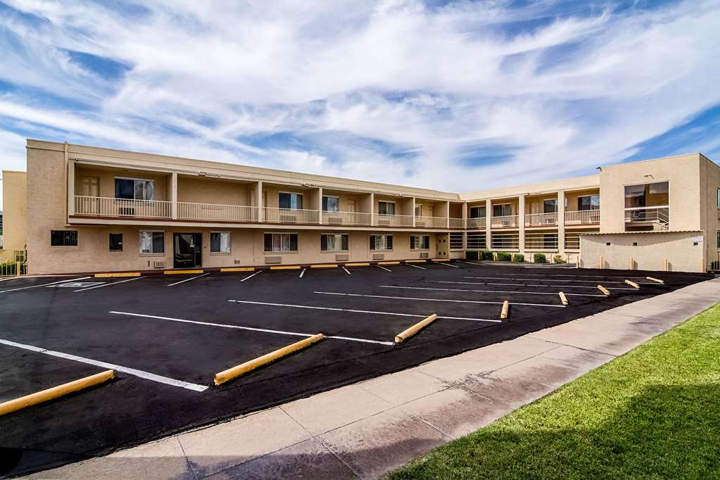 central phoenix hotel