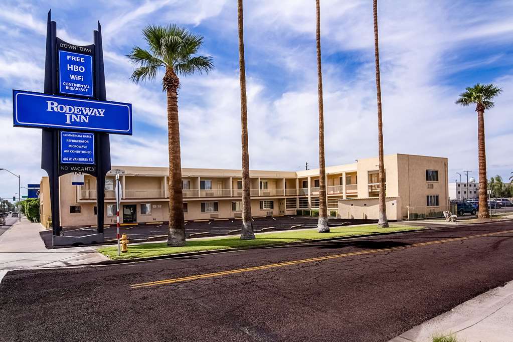 central phoenix hotel