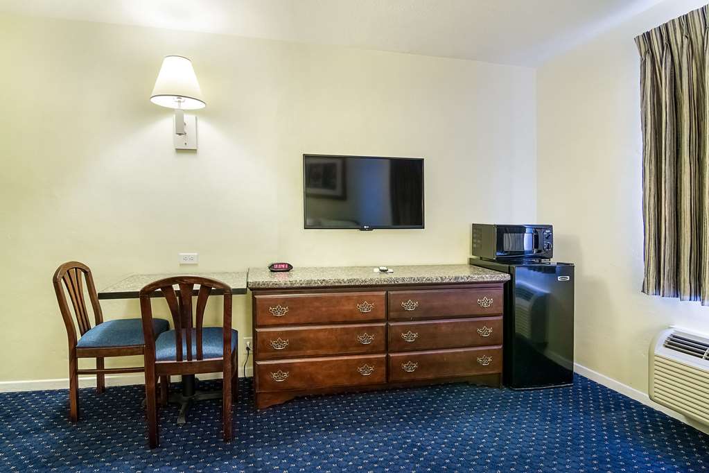 central phoenix hotel