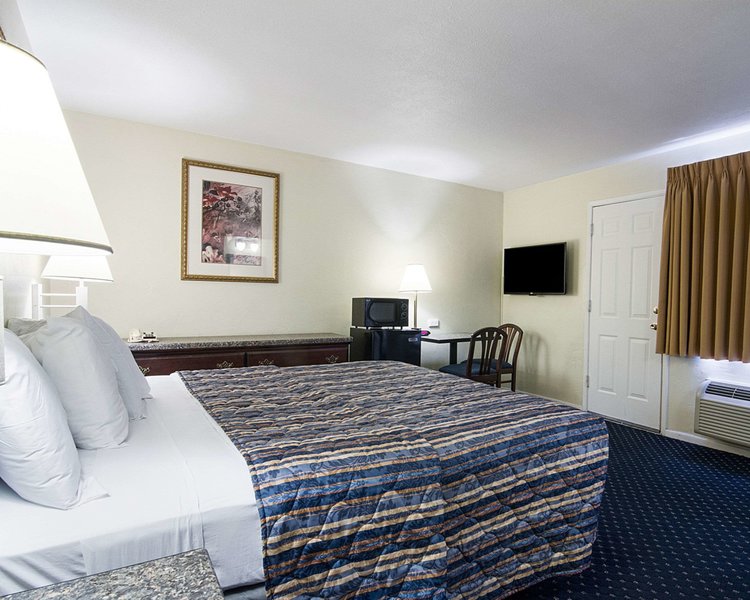 central phoenix hotel