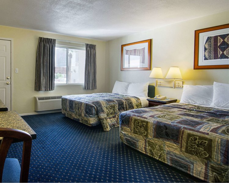 central phoenix hotel