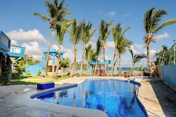Hotel Pirata Boca De Yuma,,2 star