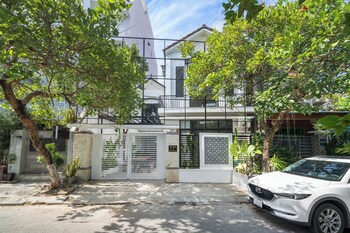 cam on luxury pool 4br villa by the beach