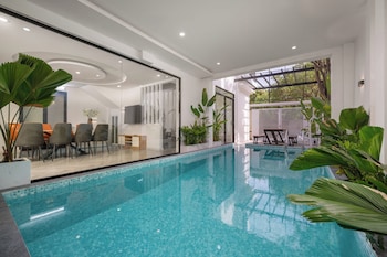 cam on luxury pool 4br villa by the beach