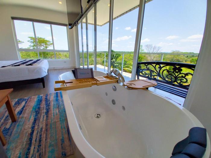 javiellie luxury villa