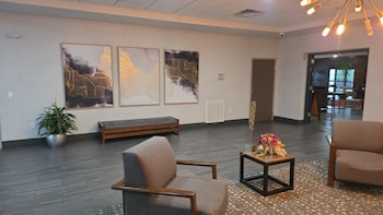 fairbridge inn and suites will rogers airport restaurant and bar