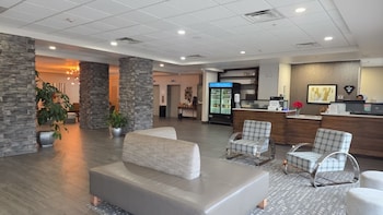 fairbridge inn and suites will rogers airport restaurant and bar