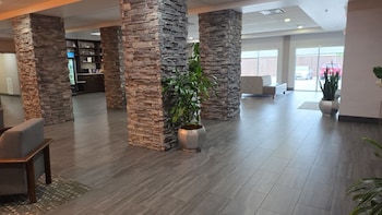 fairbridge inn and suites will rogers airport restaurant and bar