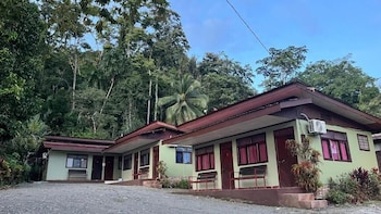 Cabinas & Glamping El Mango,,2 star