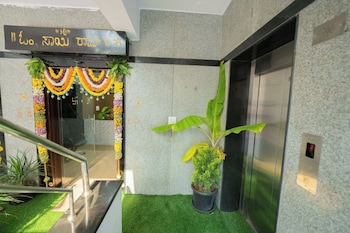 sri sai saara inn