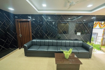 sri sai saara inn