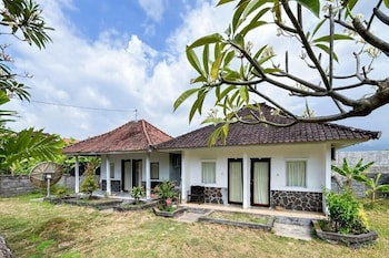 Cozzy Hepi Bungalo Lovina Singaraja Bali,,2 star
