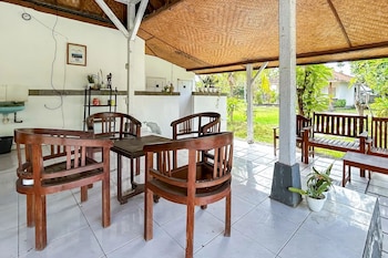 Cozzy Hepi Bungalo Lovina Singaraja Bali,,2 star