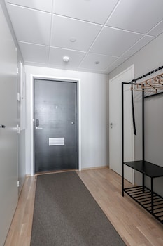 Luxury Tower Studio Next To Nokia Arena,,4 star