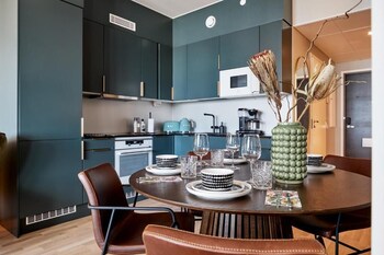 Luxury Tower Studio Next To Nokia Arena,,4 star