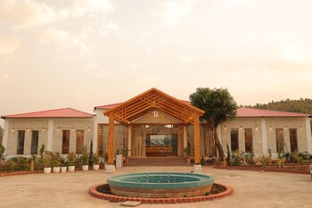 baagh in the wild resort and spa