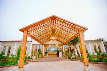 baagh in the wild resort and spa