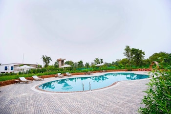baagh in the wild resort and spa