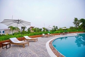 baagh in the wild resort and spa