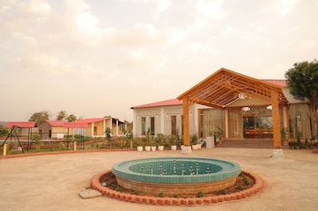 baagh in the wild resort and spa