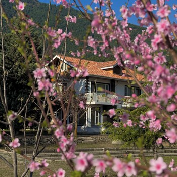 khwab villa a luxury stay