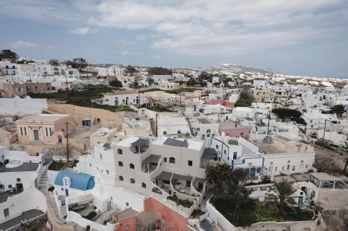 hotiday santorini mesaria