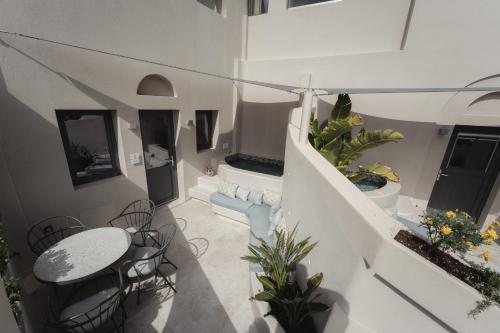 hotiday santorini mesaria