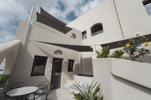 hotiday santorini mesaria