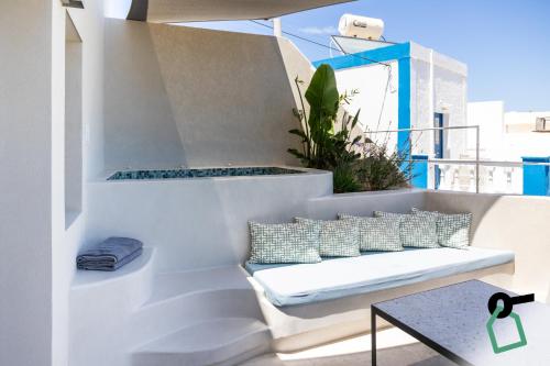 hotiday santorini mesaria