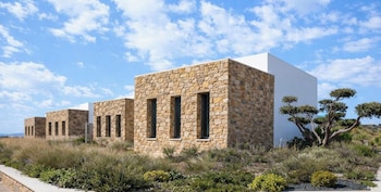 hotiday suites mykonos