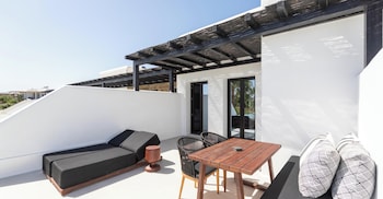 hotiday suites mykonos