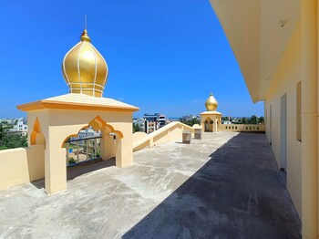 dj palace puri