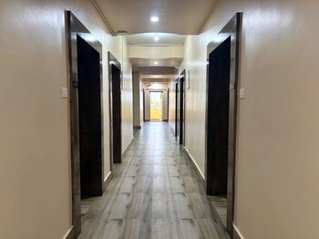dj palace puri