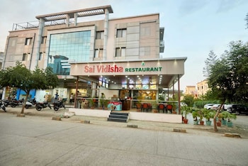 Hotel Sai Vidisha Palace Shirdi,Kankuri Rd,2 star