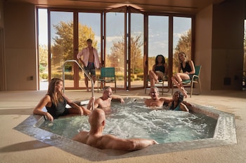 Downstream Casino Resort,,3 star