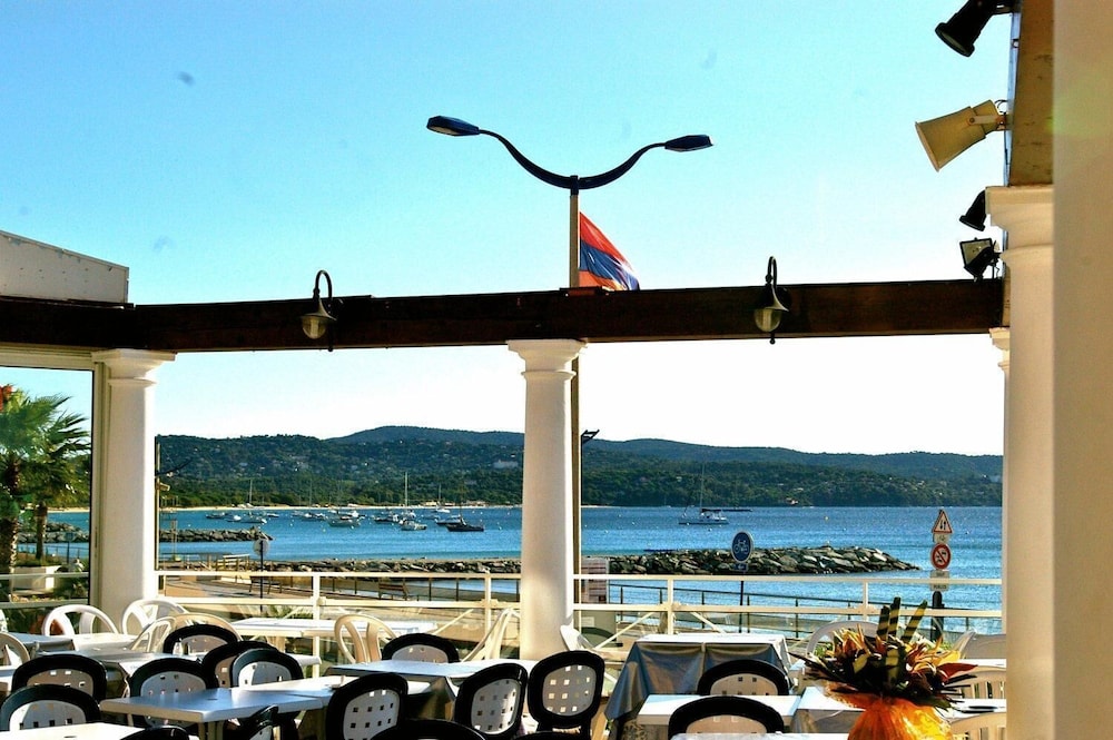 hotel les alizes