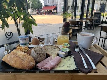 hotel de la gare restaurant bistro quai