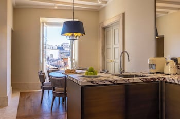 casa j k place roma