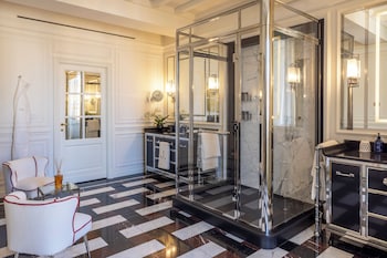 casa j k place roma