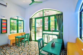 Casa Arvona,,3 star