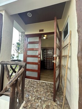 karawat beach park