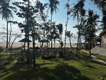 karawat beach park