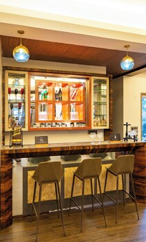 elivaas prive mountain creek 1 luxe room