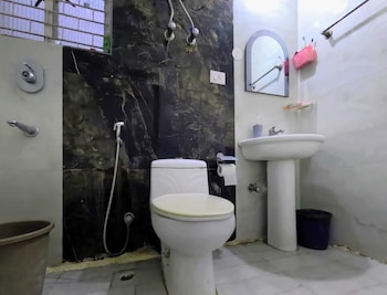gavari indias delhi hostel