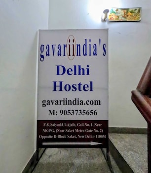 gavari indias delhi hostel