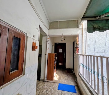 gavari indias delhi hostel