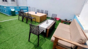 gavari indias delhi hostel