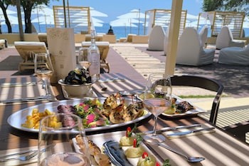 ionian crown suites in barbati