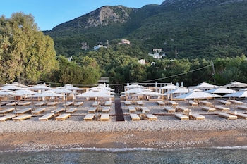 ionian crown suites in barbati